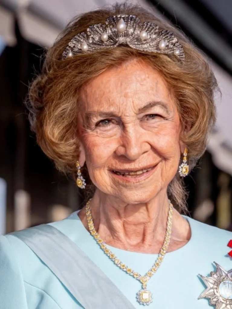 Кралица София от Испания – Mellerio Shell Tiara