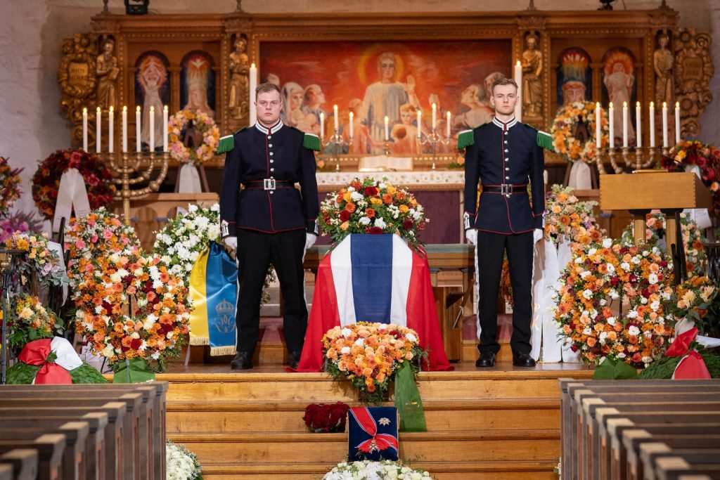 Ковчег в църква.