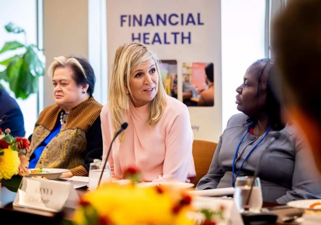 Кралицата на Нидерландия говори.