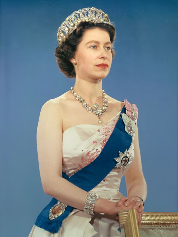 Елизабет II