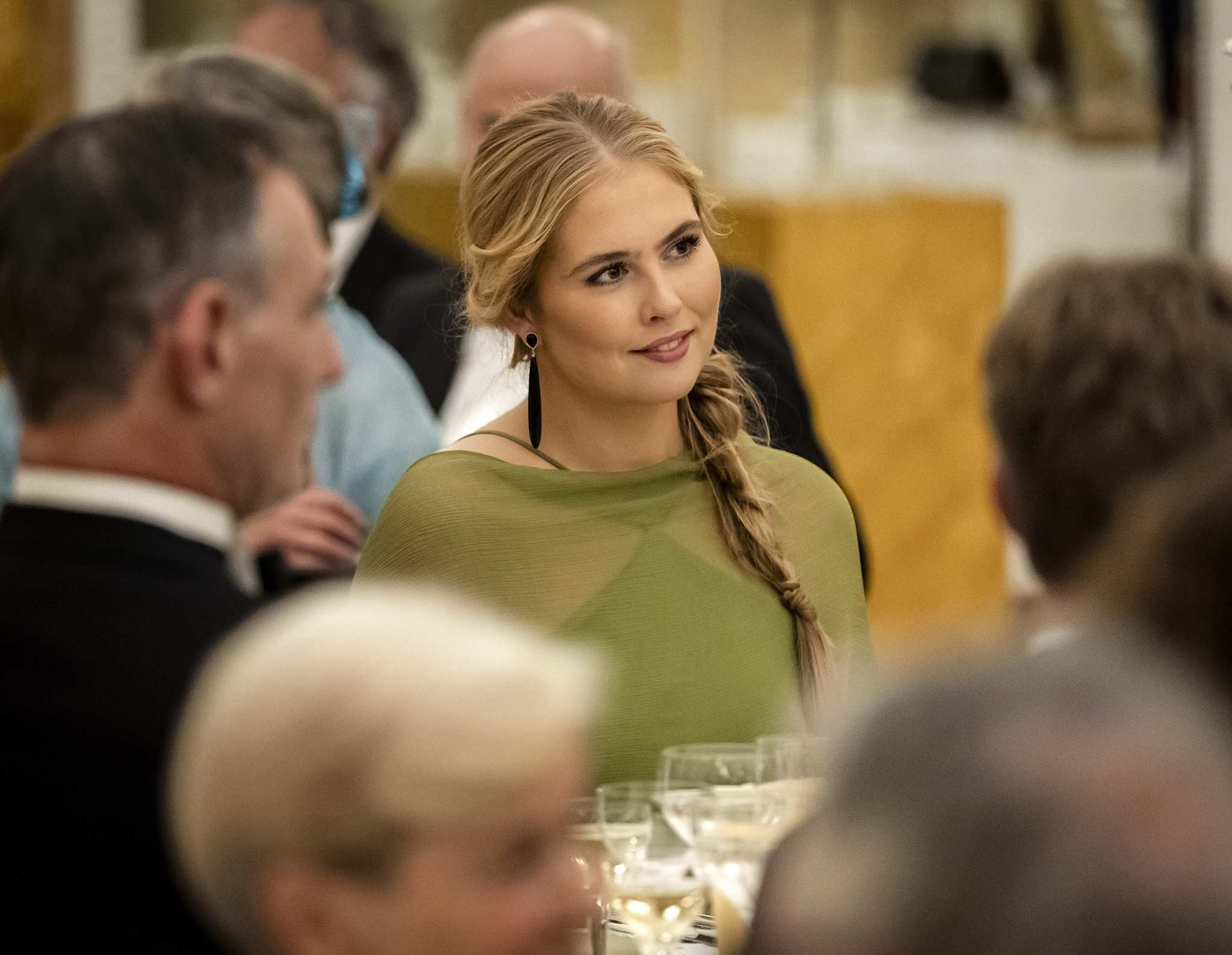 Амалия на вечерята с Държавния съвет.
